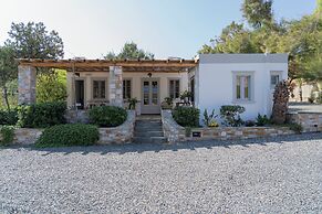 Anassa Cycladic Village