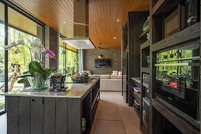 Kelapa Luxury Villa