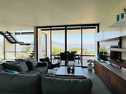 Casa Cuba - Spectacular Lake and Mountain View