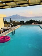 Casa Cuba - Spectacular Lake and Mountain View
