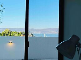 Casa Cuba - Spectacular Lake and Mountain View