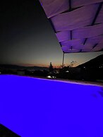 Casa Cuba - Spectacular Lake and Mountain View