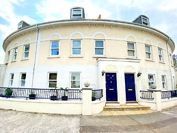 Lisburne Place