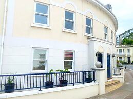 Lisburne Place