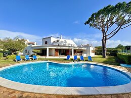 Vilamoura Summer Villa 2 by Homing
