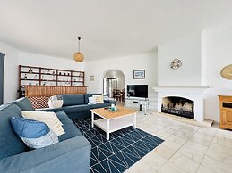 Vilamoura Summer Villa 2 by Homing