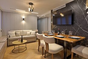 Sublime AC Apartment Eiffel Tower Champs de Mars