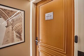 Sublime AC Apartment Eiffel Tower Champs de Mars