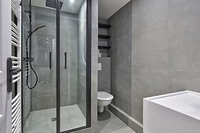 Sublime AC Apartment Eiffel Tower Champs de Mars