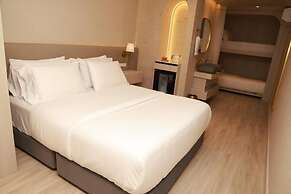 VPV SUITES & CASINO