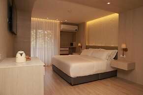 VPV SUITES & CASINO