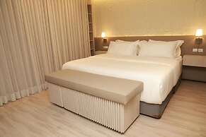 VPV SUITES & CASINO
