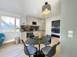 Villa Elisa. M
