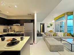 Luxury Full Marina View