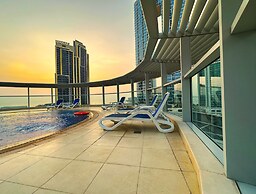 Luxury Full Marina View