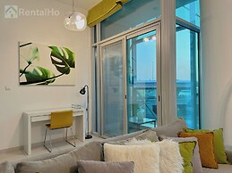 Luxury Full Marina View