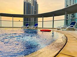 Luxury Full Marina View