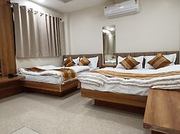 Shree ShyamRaj Hotel