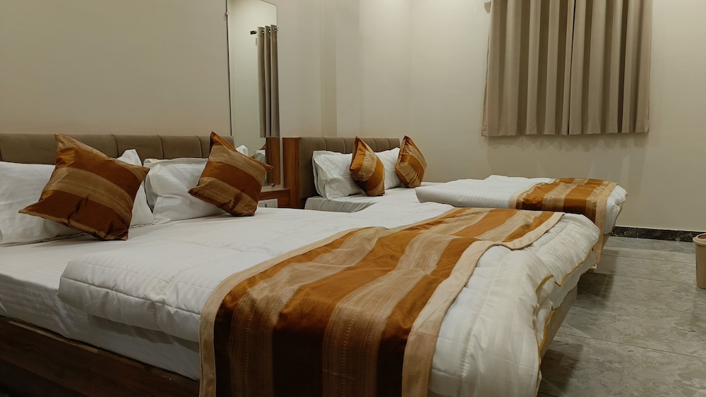 Shree ShyamRaj Hotel