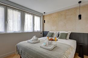 Sublime AC Apartment Eiffel Tower Champs de Mars