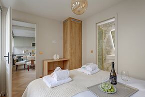 Sublime AC Apartment Eiffel Tower Champs de Mars