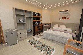 Elmandara Residence