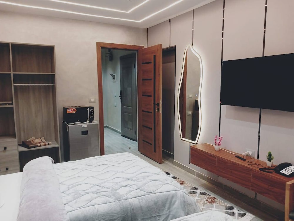 Elmandara Residence