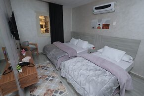 Elmandara Residence