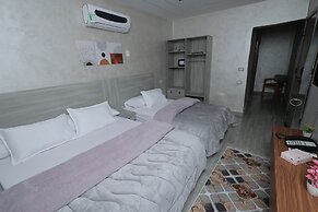 Elmandara Residence