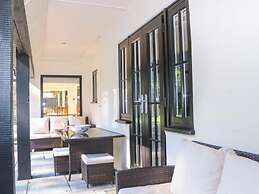 Woodlands House