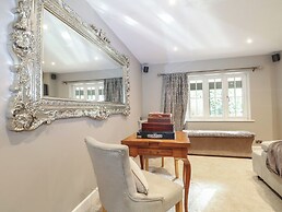 Woodlands House