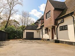 Woodlands House