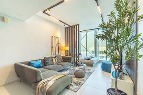 Unforgettable Canal & Sea View