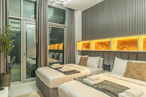 Unforgettable Canal & Sea View