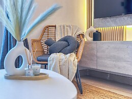 Super Luxury Flat Design with Sea View