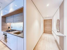 Super Luxury Flat Design with Sea View