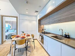 Super Luxury Flat Design with Sea View