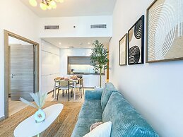 Super Luxury Flat Design with Sea View