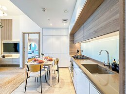 Super Luxury Flat Design with Sea View
