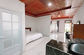 Doni Guest House by Staigo