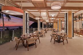 Clarita’s Beach Bar & Resort