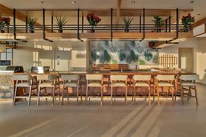 Clarita’s Beach Bar & Resort
