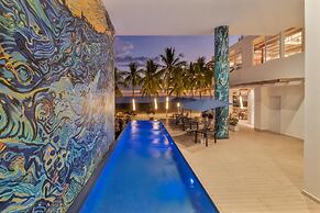 Clarita’s Beach Bar & Resort