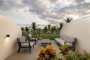 Clarita’s Beach Bar & Resort