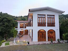Hospedaje Maria Elena