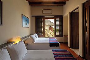 Casa de Olas, Stunning Oceanfront Villa in Las Palmas