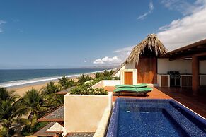 Casa de Olas, Stunning Oceanfront Villa in Las Palmas