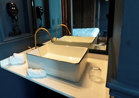The Green Escape Suite