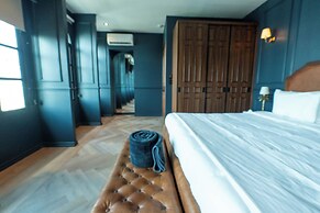 The Green Escape Suite