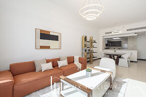 LUX The 02 Residences JLT Suite